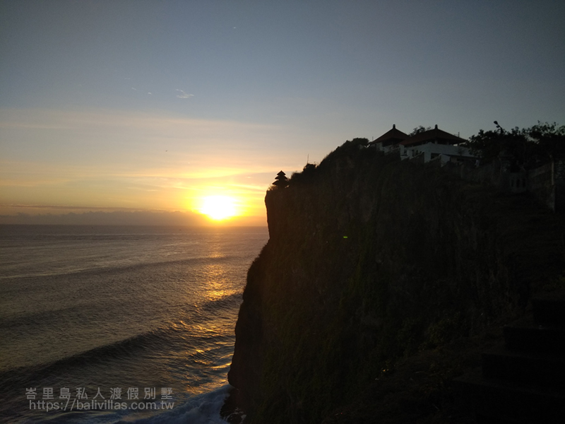 烏魯瓦圖斷崖廟夕陽