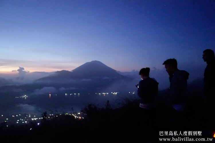 巴度爾火山健行